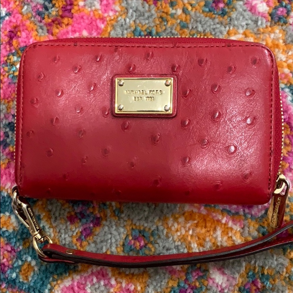 Michael Kors wristlet - Picture 2 of 6